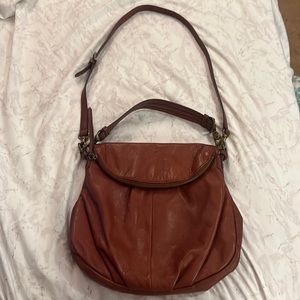 Margot New York saddle bag in the Colour Brandy
